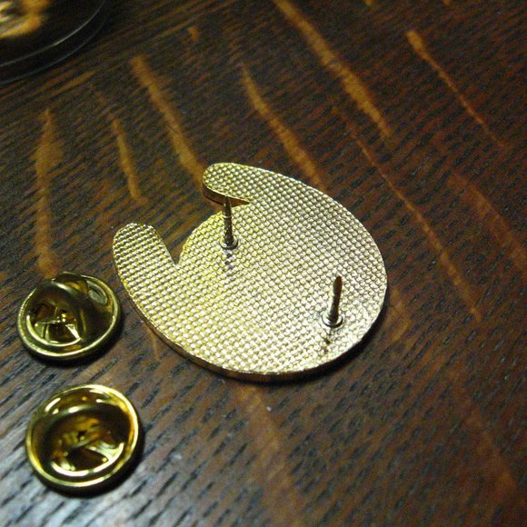 Accessories Unlimited Vintage 1991 Lapel Pin - Picture 3 of 4